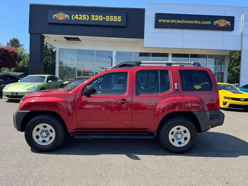 Used 2014 Nissan Xterra X AWD/4WD image 2