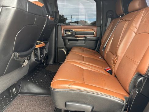 Used 2020 RAM 2500 Limited AWD/4WD image 18