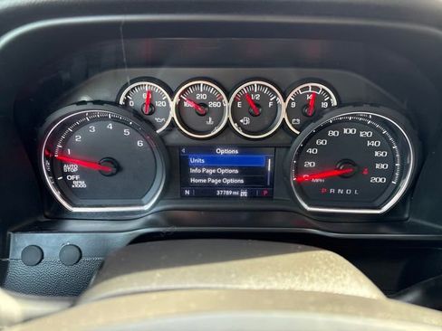 Used 2020 Chevrolet Silverado 1500 LT image 21