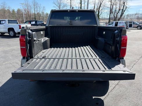 Used 2025 Toyota Tacoma TRD Off-Road image 29