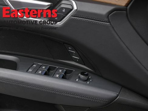 Used 2022 Audi e-tron GT Premium Plus AWD/4WD image 21