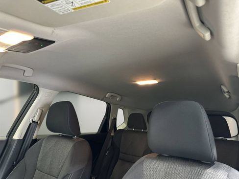 Used 2024 Nissan Rogue SV FWD image 17