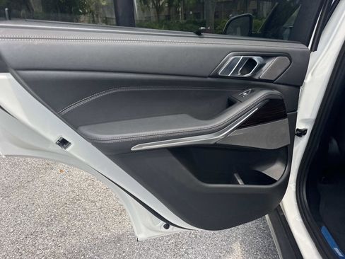 Certified 2026 BMW X5 sDrive40i w/ Climate Comfort Package image 12