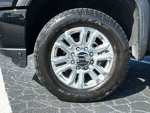 Certified 2023 GMC Sierra 2500 Denali image 14