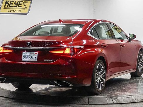 Used 2023 Lexus ES 350 w/ Premium Package image 4