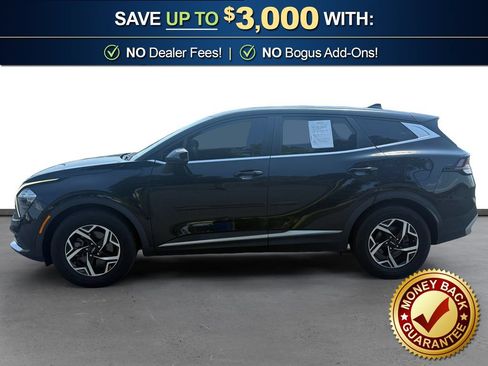 Used 2023 Kia Sportage LX FWD image 2