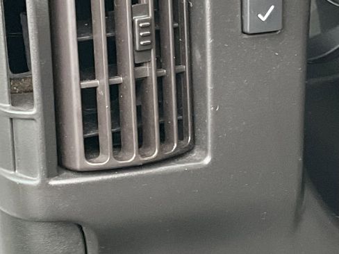 Used 2019 Chevrolet Express 2500 LT w/ LT Preferred Equipment Group image 23