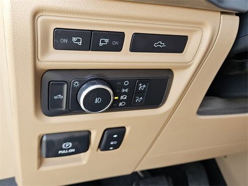 Used 2021 Ford F150 Lariat image 27