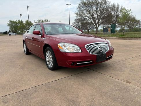 Used 2011 Buick Lucerne CXL w/ Driver Confidence Package image 27