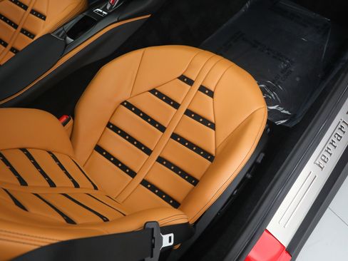 Certified 2020 Ferrari 812 Superfast image 22