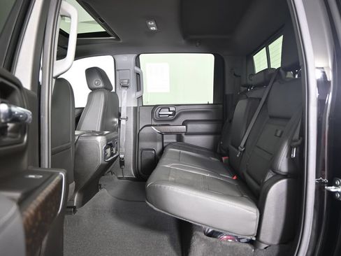 Used 2023 GMC Sierra 3500 Denali w/ Denali Ultimate Package AWD/4WD image 18