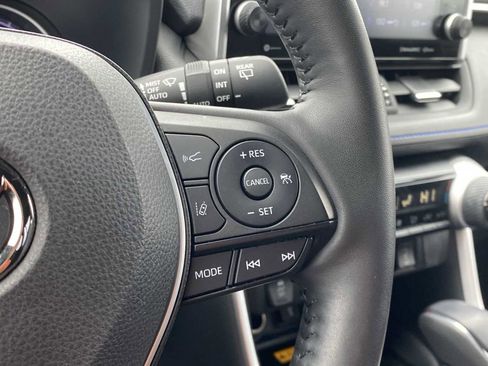 Used 2022 Toyota RAV4 XSE image 33