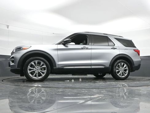 Used 2022 Ford Explorer Limited w/ Equipment Group 301A image 52