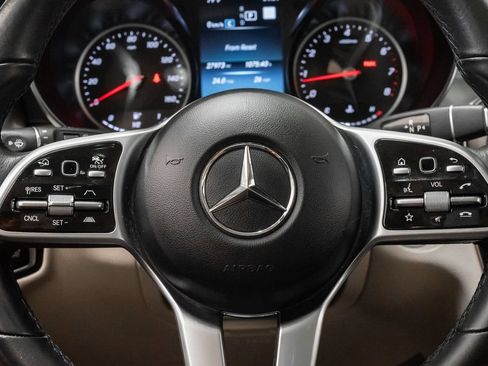 Used 2022 Mercedes-Benz GLC 300 4MATIC image 12