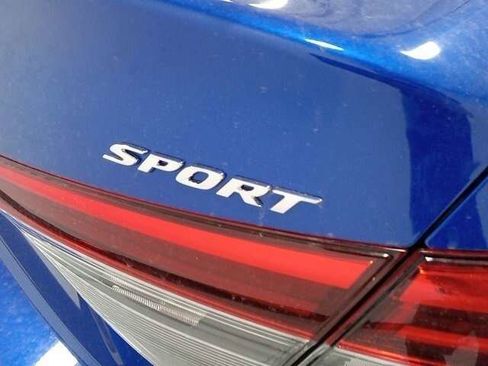 Used 2024 Honda Civic Sport image 8