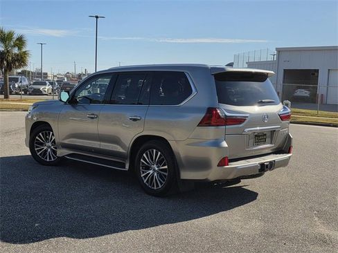 Used 2019 Lexus LX 570 570 image 4