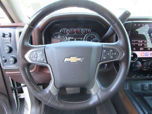 Used 2014 Chevrolet Silverado 1500 High Country w/ High Country Premium Package AWD/4WD image 18