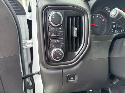 Used 2025 GMC Sierra 1500 Pro w/ Pro Value Package AWD/4WD image 15