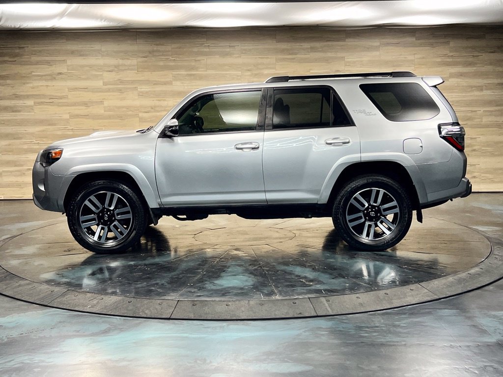 Used 2021 Toyota 4Runner TRD Off-Road Premium w/ Moonroof Package AWD/4WD image 26