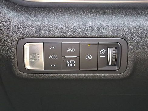 Used 2025 GMC Terrain Elevation image 28