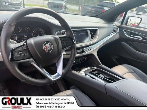 Used 2023 Buick Enclave Essence w/ Sport Touring Edition AWD/4WD image 13