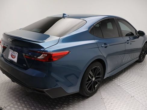 Certified 2025 Toyota Camry SE w/ Convenience Package FWD image 8