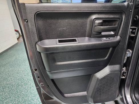 Used 2017 RAM 1500 Express AWD/4WD image 20