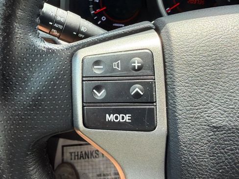 Used 2012 Toyota 4Runner Limited AWD/4WD image 23