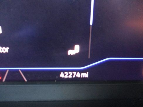 Used 2022 Volkswagen Taos SEL image 14