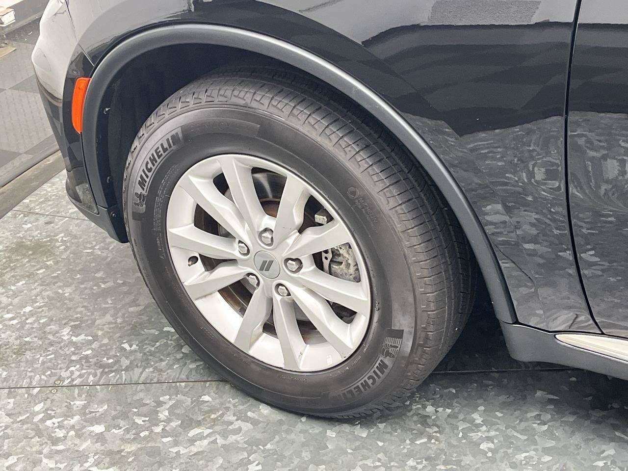 Used 2022 Dodge Durango SXT AWD/4WD image 29