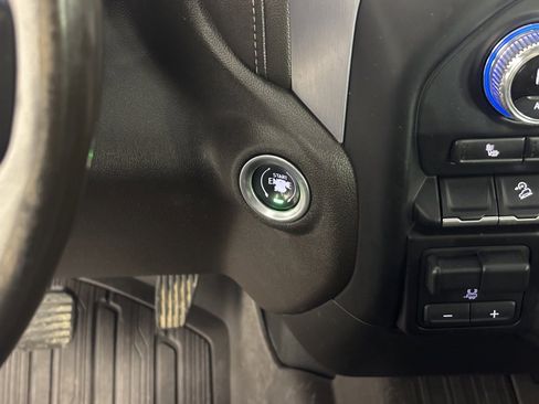 Used 2021 GMC Sierra 1500 SLT image 28