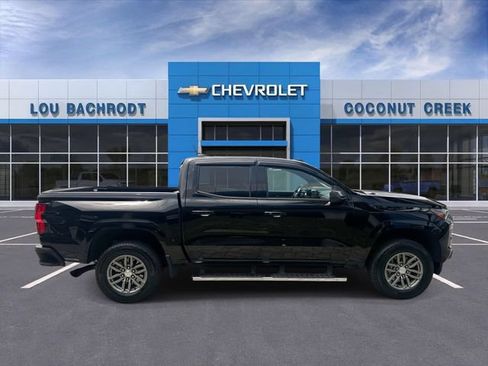 Used 2024 Chevrolet Colorado LT w/ LT Convenience Package RWD image 9