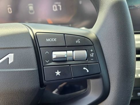 New 2026 Kia K4 FWD image 12
