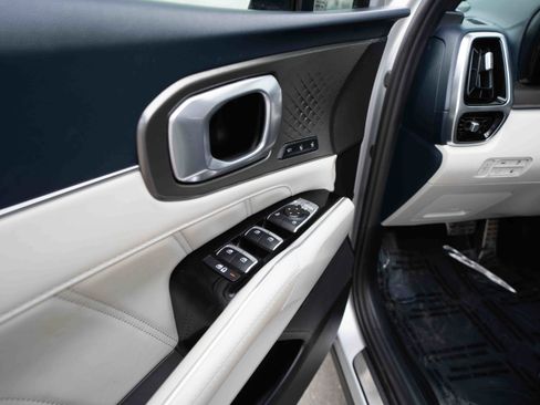 Used 2022 Kia Sorento SX Prestige image 7