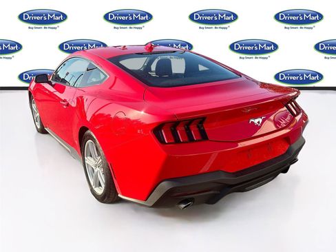 Used 2026 Ford Mustang Premium RWD image 5