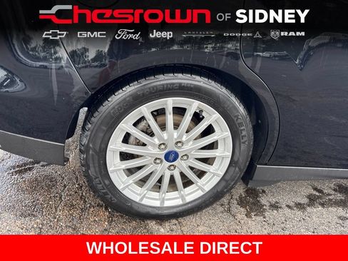 Used 2016 Ford C-MAX Energi SEL w/ Equipment Group 302A FWD image 11