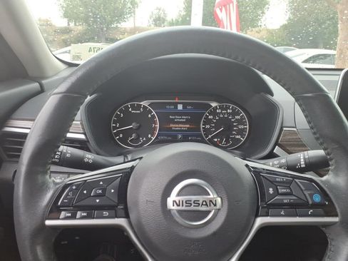 Certified 2022 Nissan Altima 2.5 SL FWD image 17