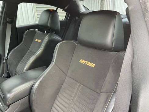 Used 2018 Dodge Charger R/T RWD image 23