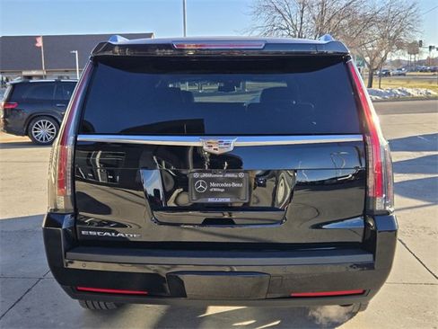 Used 2020 Cadillac Escalade ESV Platinum image 47
