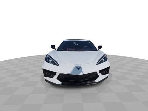 Used 2022 Chevrolet Corvette Stingray Preferred Cpe w/ Z51 Performance Package RWD image 3