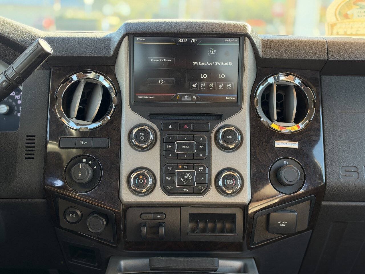 Used 2015 Ford F250 Platinum AWD/4WD image 15