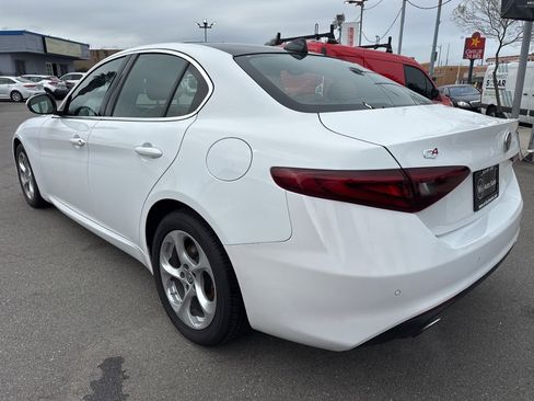 Used 2019 Alfa Romeo Giulia Sprint w/ Cold Weather Package image 3