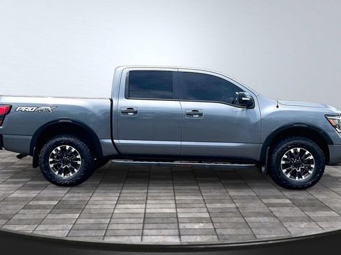 Used 2021 Nissan Titan PRO-4X w/ Pro-4x Convenience Package AWD/4WD image 8