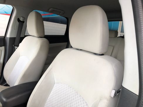 Used 2017 Mitsubishi Outlander Sport ES FWD image 18