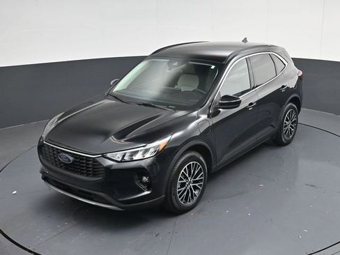 Used 2025 Ford Escape Base image 45