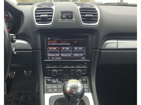 Used 2016 Porsche Cayman w/ Convenience Package image 8