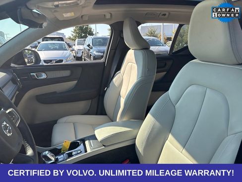 Certified 2024 Volvo XC40 B5 Ultimate w/ Protection Package Premier AWD/4WD image 17