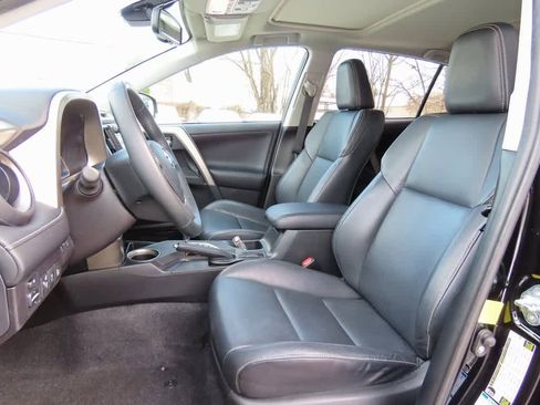 Used 2015 Toyota RAV4 Limited image 14