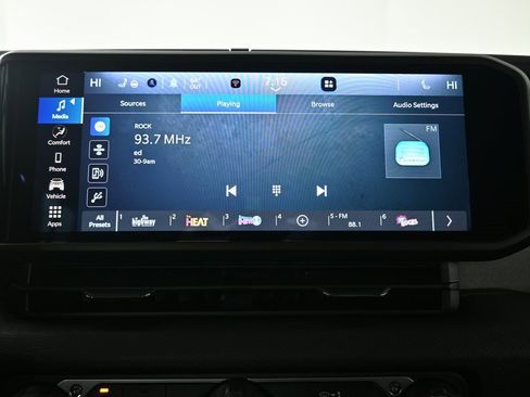 New 2025 Jeep Gladiator Willys image 26