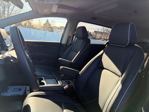 Used 2026 Honda Odyssey Touring image 17